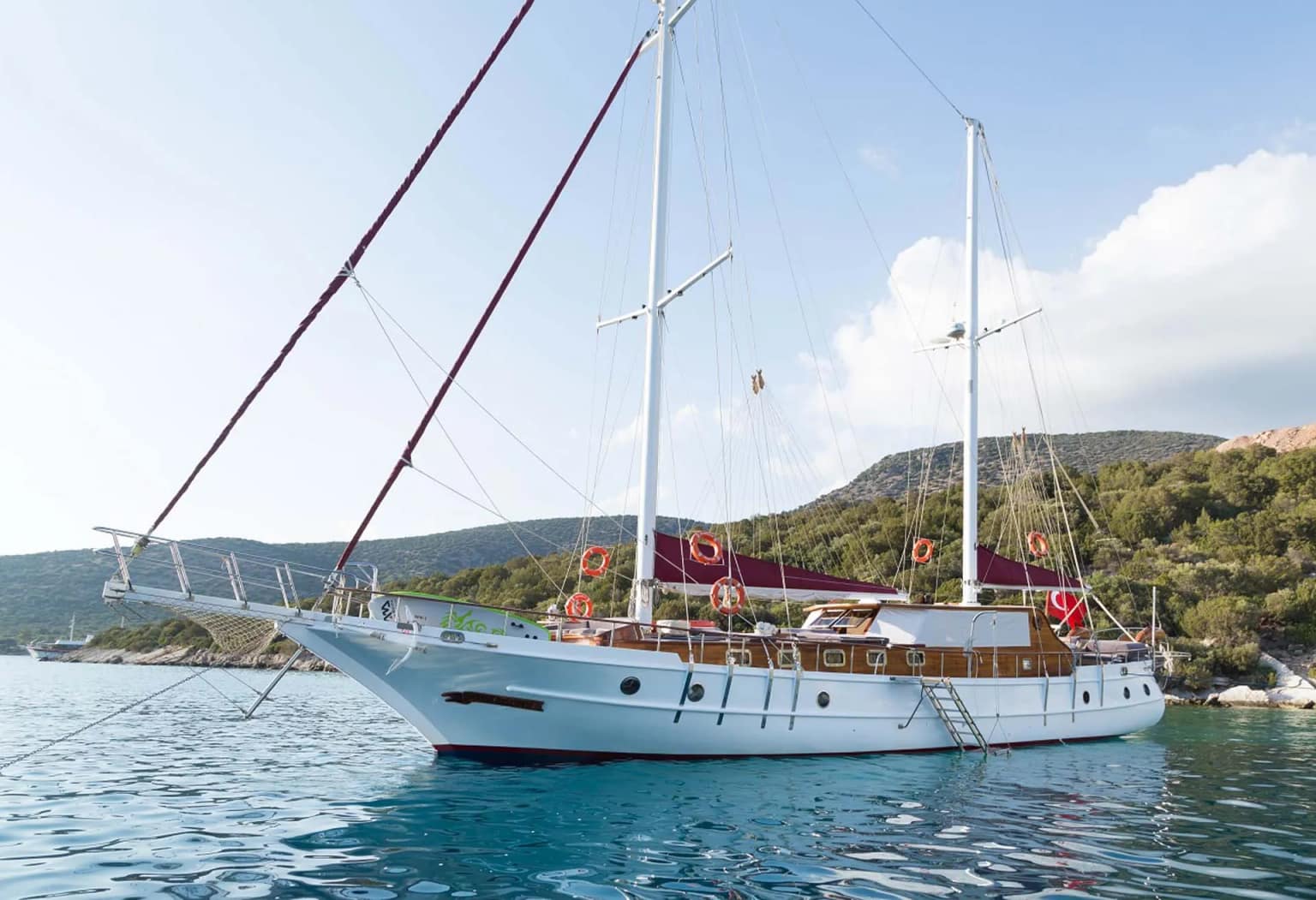 Ark Yachts 14