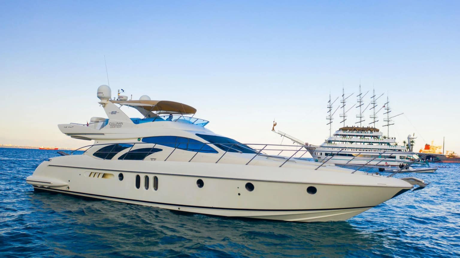 Azimut 62 Fly