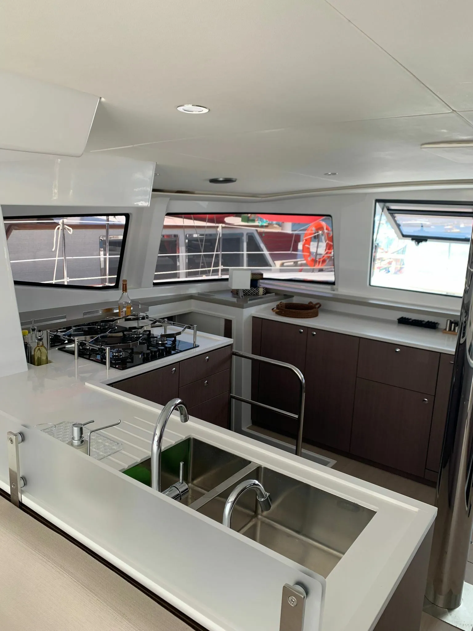 Ani Yasa: Luxus Katamaran mit Flybridge & Klima - Fotoğraf 4