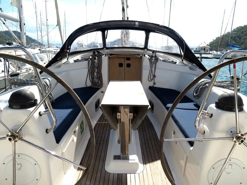 Yilki Bavaria 43 Cruiser: Комфорт и стиль в Гёчеке - Fotoğraf 4