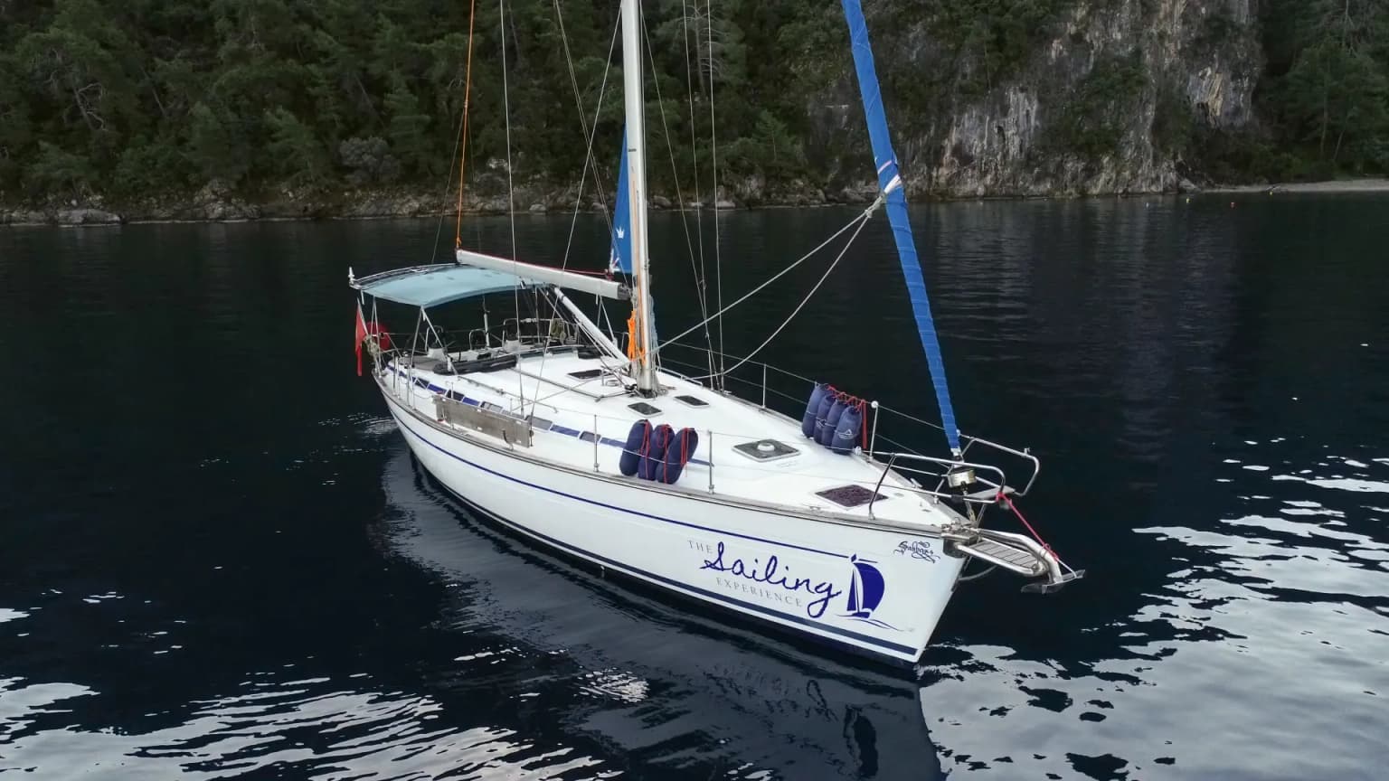 Sahbaz Bavaria 44: Modern Yelken Keyfi Fethiye'de - Fotoğraf 3