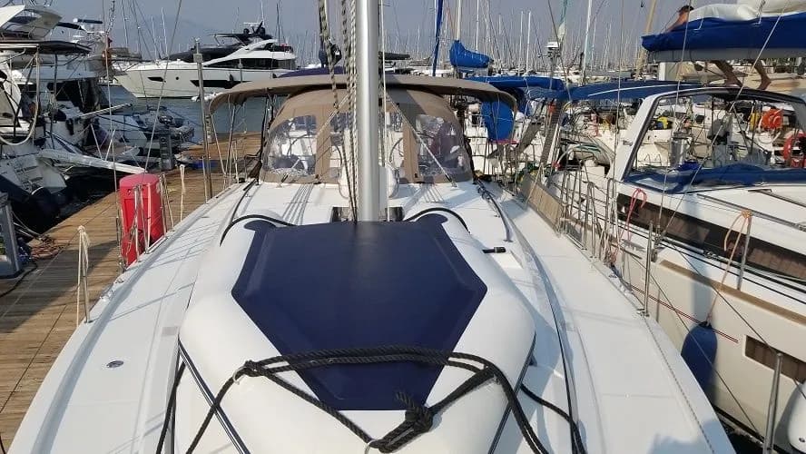 Fiesta C42: Konforlu 3 Kabin, Fethiye'de Yelken Keyfi - Fotoğraf 3