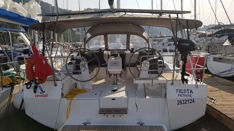Fiesta C42: Konforlu 3 Kabin, Fethiye'de Yelken Keyfi - Fotoğraf 5