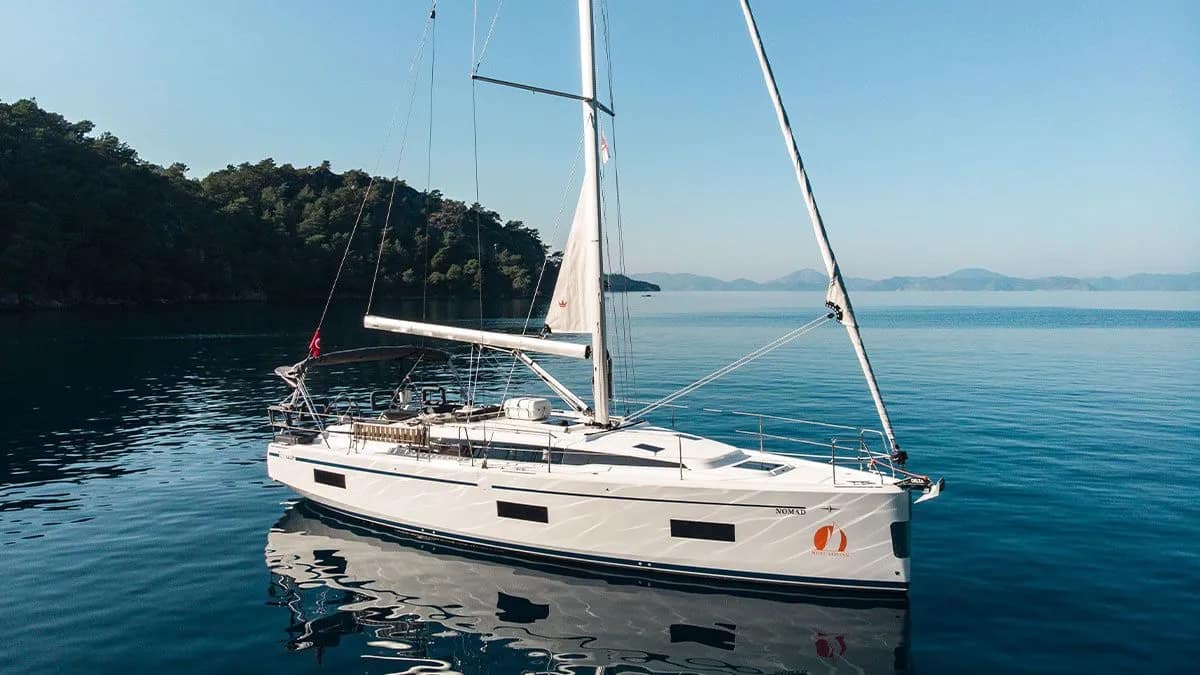 Bavaria C42