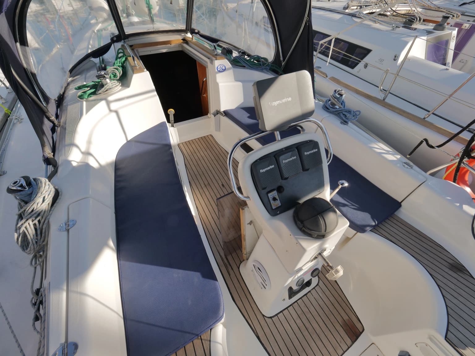 Altair 2: Cozy 3-Cabin Sailing Escape - Fotoğraf 4