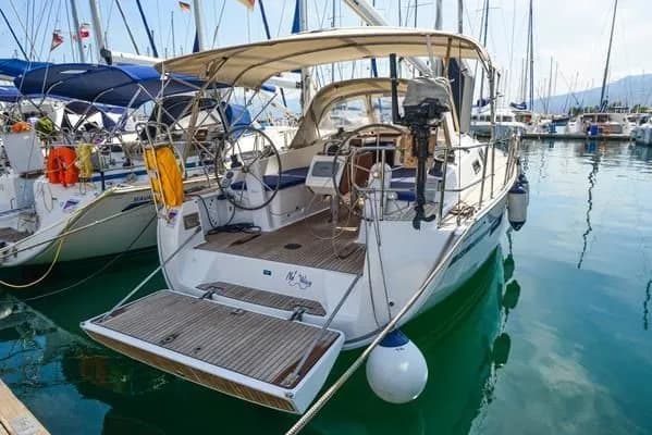Kedi Cruiser 37: Stylish 3-Cabin Sailing Yacht - Fotoğraf 3