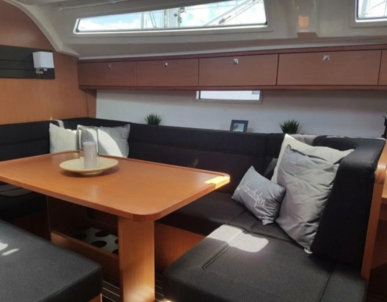 Fiordiligi Cruiser 41: Konforlu Yelken Keyfi - Fotoğraf 5
