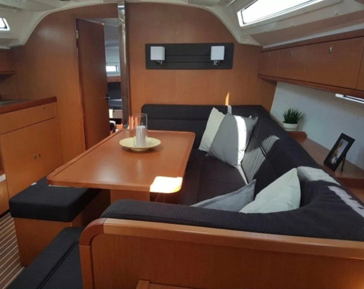 Fiordiligi Cruiser 41: Konforlu Yelken Keyfi - Fotoğraf 4