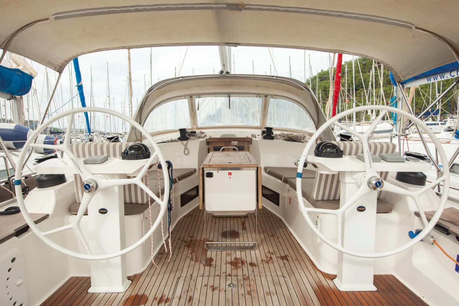 iBulut Bavaria Cruiser 45: Konforlu 3 Kabinli Yelken Keyfi - Fotoğraf 3