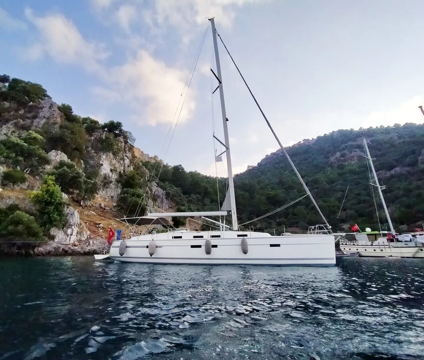 My Wind: Spacious 4-Cabin Cruiser with Modern Comfort - Fotoğraf 5