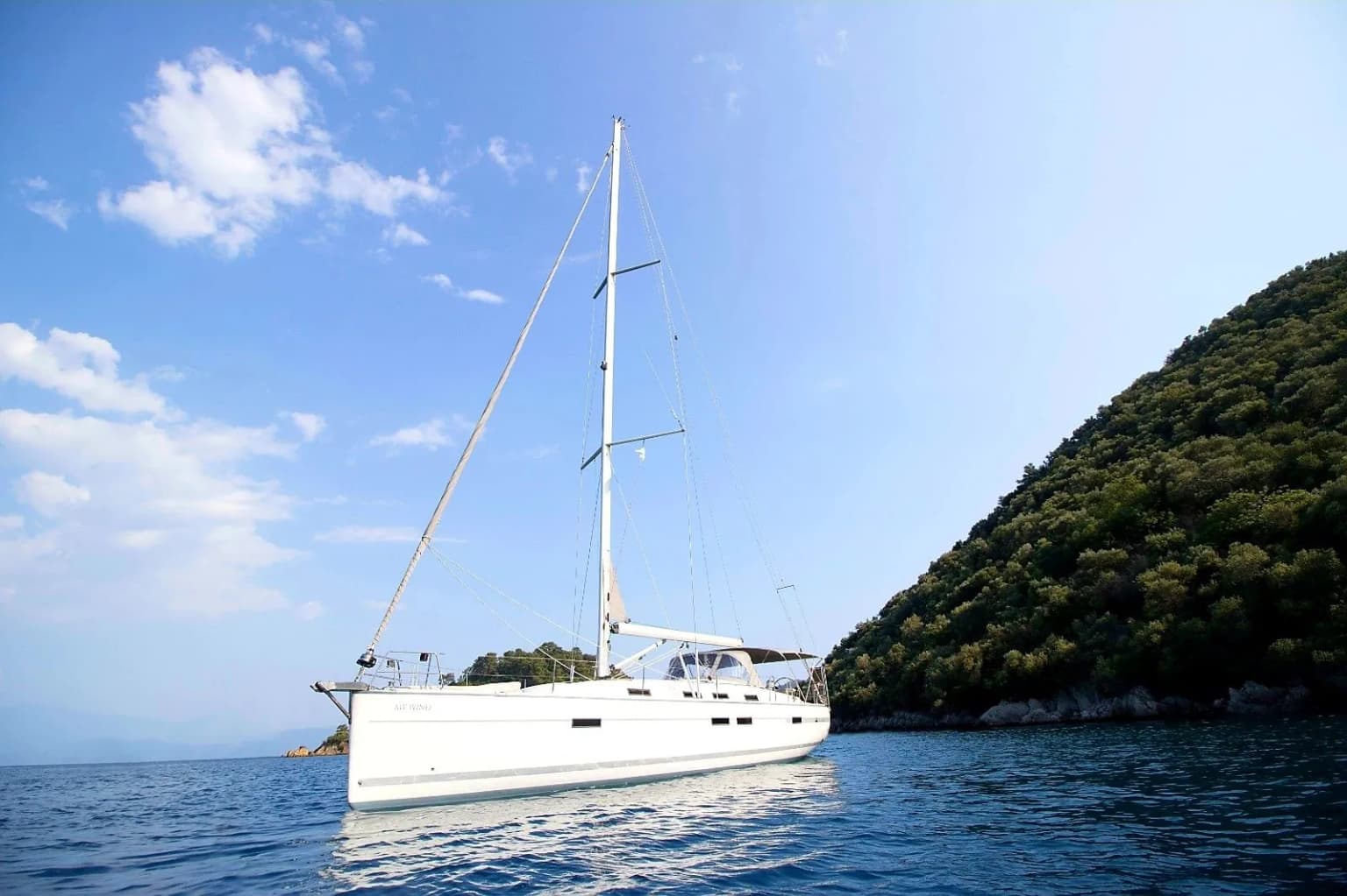 My Wind: Spacious 4-Cabin Cruiser with Modern Comfort - Fotoğraf 4