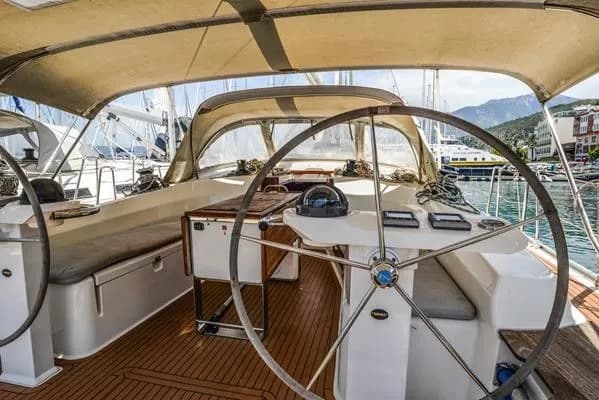 Santa Maria Cruiser 45: Spacious Comfort & Style - Fotoğraf 4