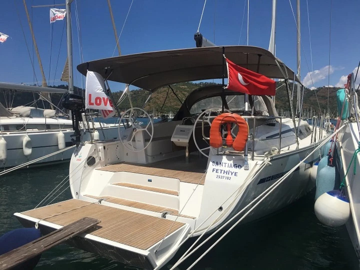 Santiago Cruiser 46 ile Fethiye'de Konforlu Yelken Keyfi - Fotoğraf 4