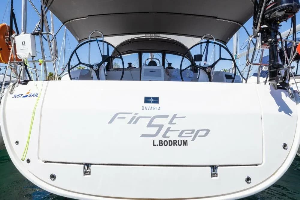 First Step: Spacious Cruiser with Wi-Fi & Oven - Fotoğraf 1