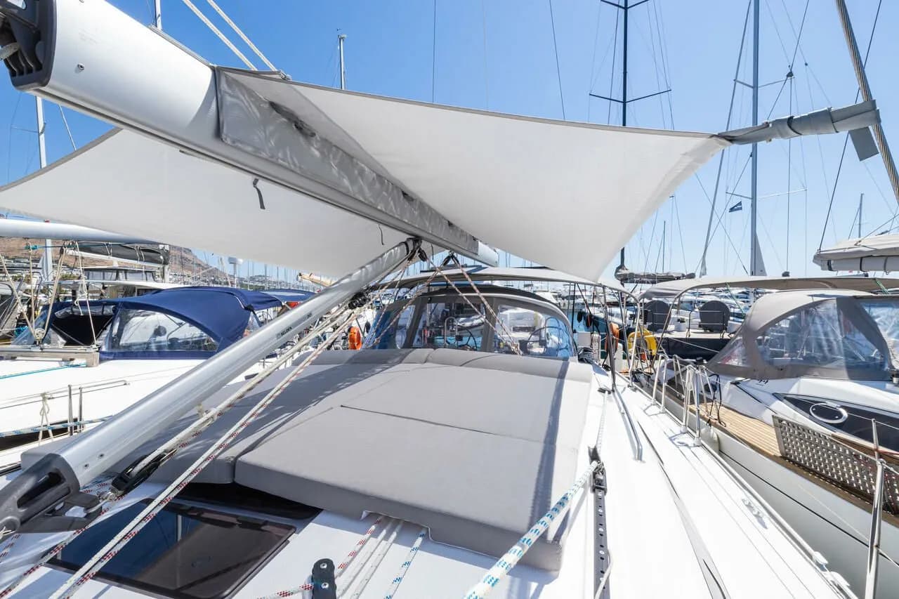 First Step: Spacious Cruiser with Wi-Fi & Oven - Fotoğraf 5