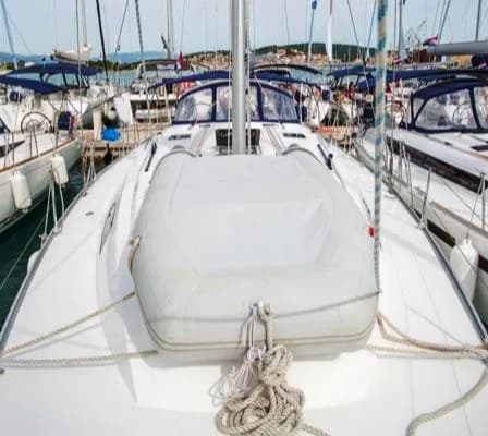 Zulu Cruiser 46: Konforlu ve Modern Yelken Keyfi - Fotoğraf 4