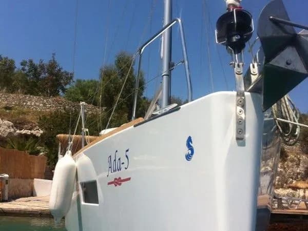 Beneteau Oceanis 38: Komfort & Abenteuer in Marmaris - Fotoğraf 5