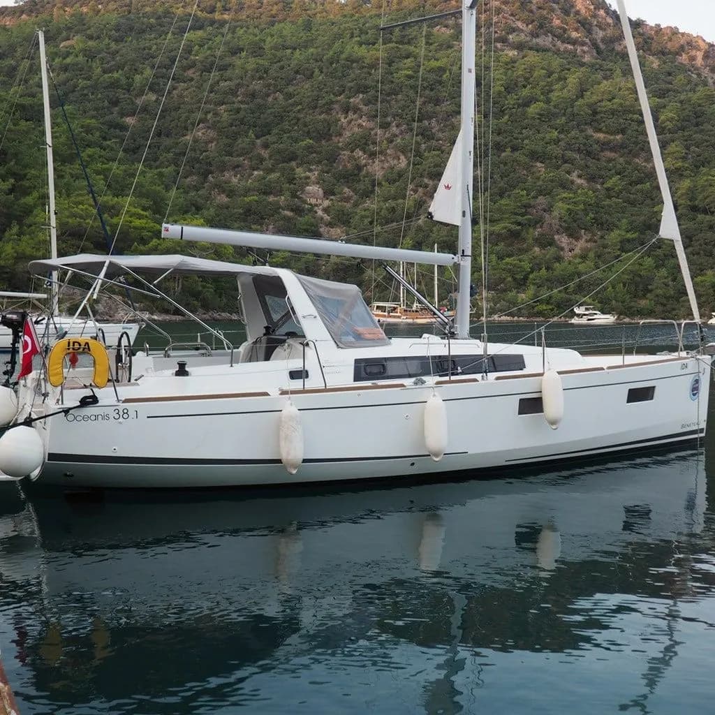 Ida Oceanis 38: Komfort & Segelspaß in Marmaris - Fotoğraf 3
