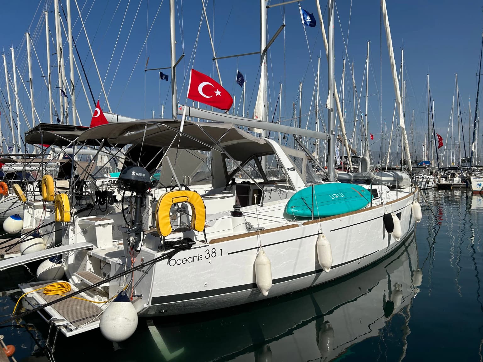 Helena Oceanis 38.1: Konforlu 3 Kabinli Yelken Keyfi - Fotoğraf 3