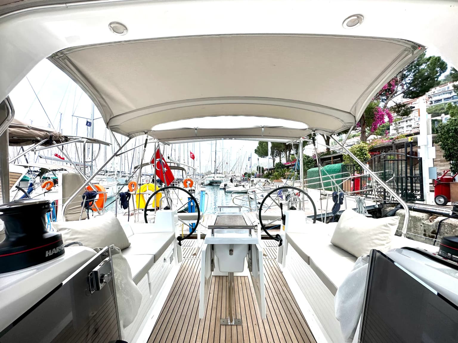Sail Lyra: Konforlu 3 Kabin, 6 Kişilik Yelken Keyfi - Fotoğraf 3
