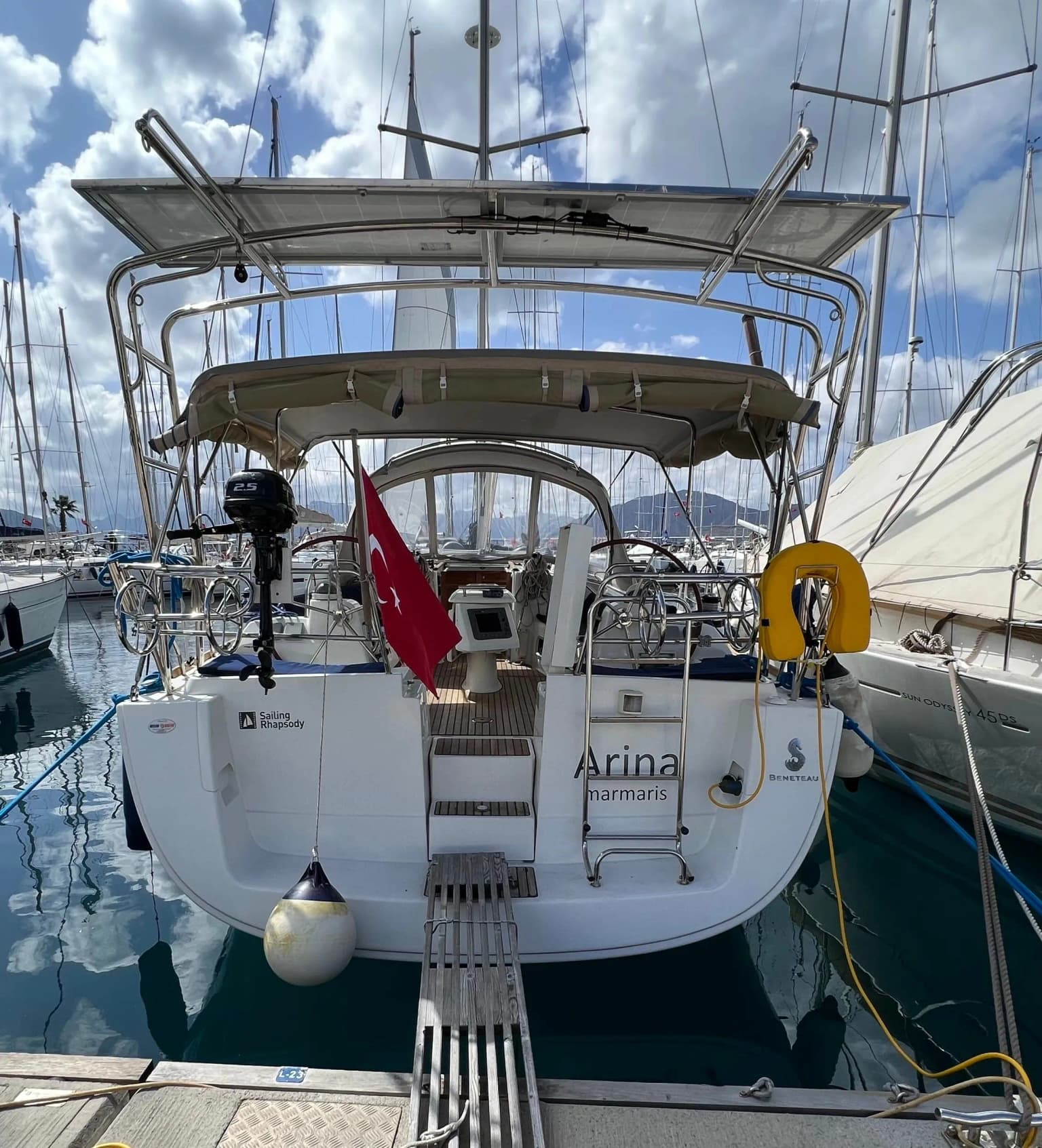 Arina: Beneteau Oceanis 40 — Комфорт и стиль в Мармарисе - Fotoğraf 4