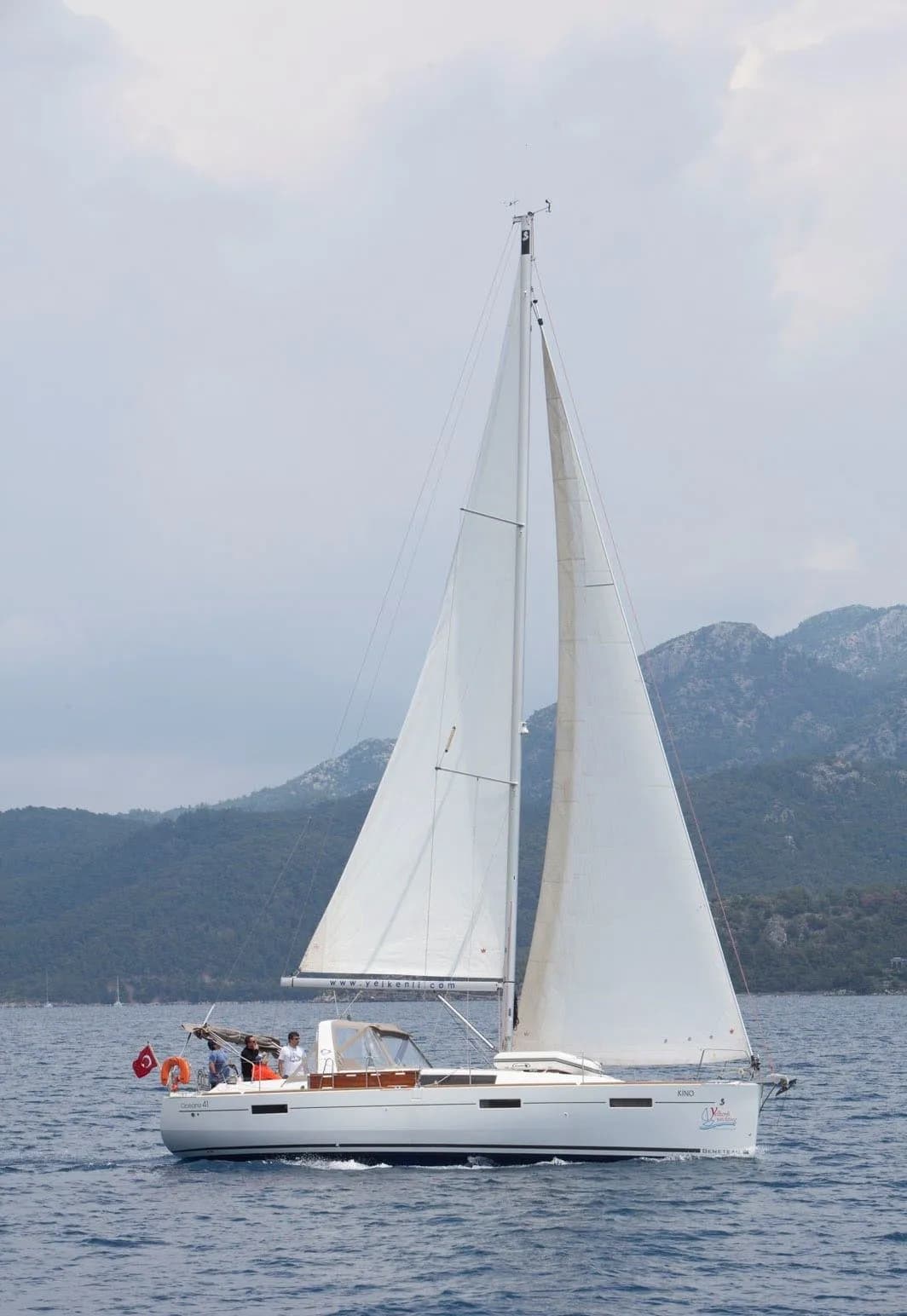 Kino Oceanis 41: Spacious & Cozy Sailing Escape - Fotoğraf 4