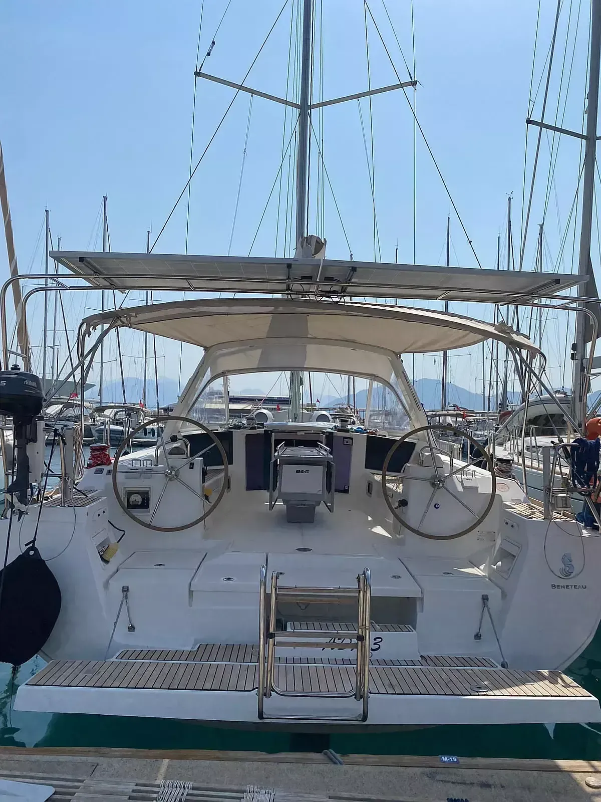 Beneteau Oceanis 45: Комфорт и стиль на море - Fotoğraf 3