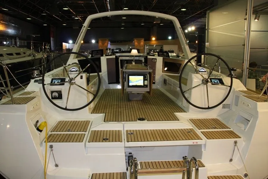 Tonic Oceanis 45: Comfort & Adventure in Marmaris - Fotoğraf 5