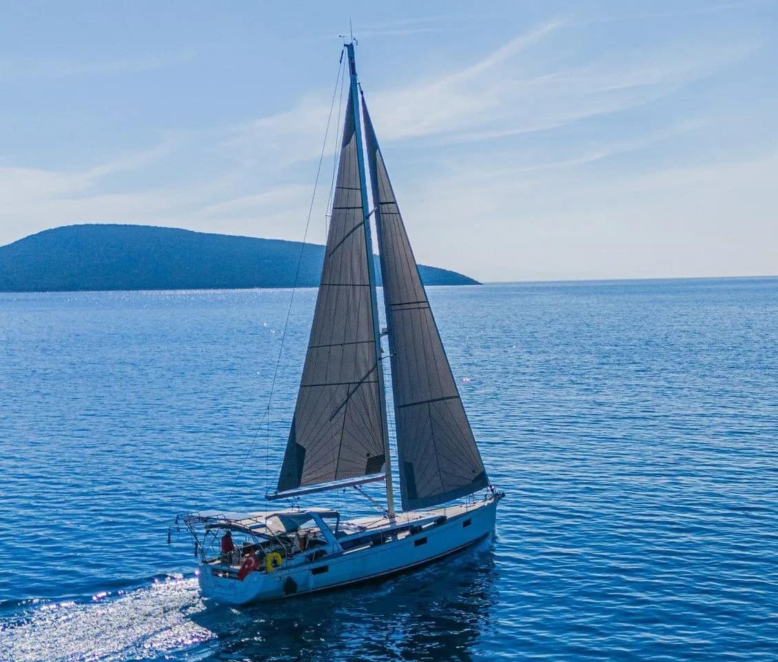 Beneteau Oceanis 48