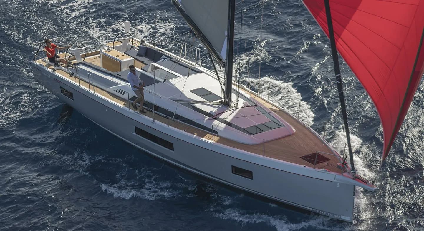 East: Spacious 6-Cabin Sailing Yacht in Marmaris - Fotoğraf 1