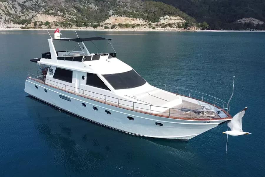 Antalya Kiralık 4 Kabinli 22m Motoryat