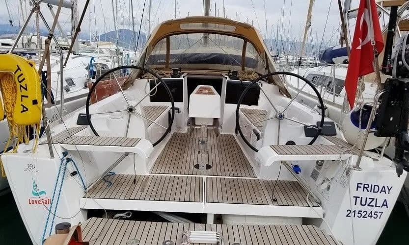 Friday Dufour 350: Konforlu 3 Kabin, Fırınlı Yelken Keyfi - Fotoğraf 5