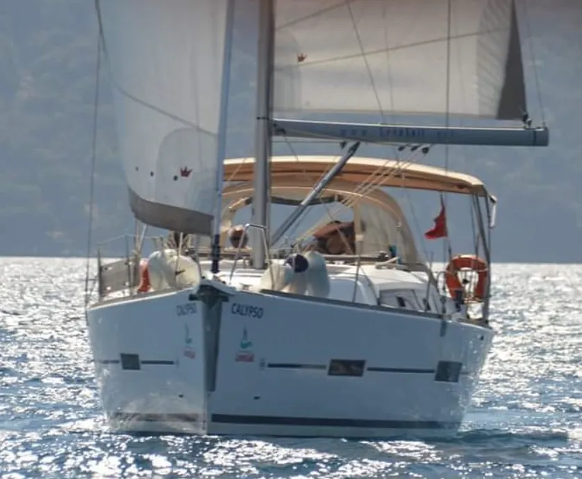 Calypso 382: Stylish Comfort & Sailing Fun - Fotoğraf 4
