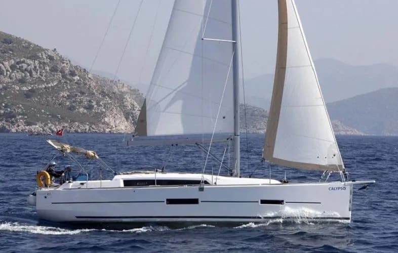 Calypso 382: Stylish Comfort & Sailing Fun - Fotoğraf 1