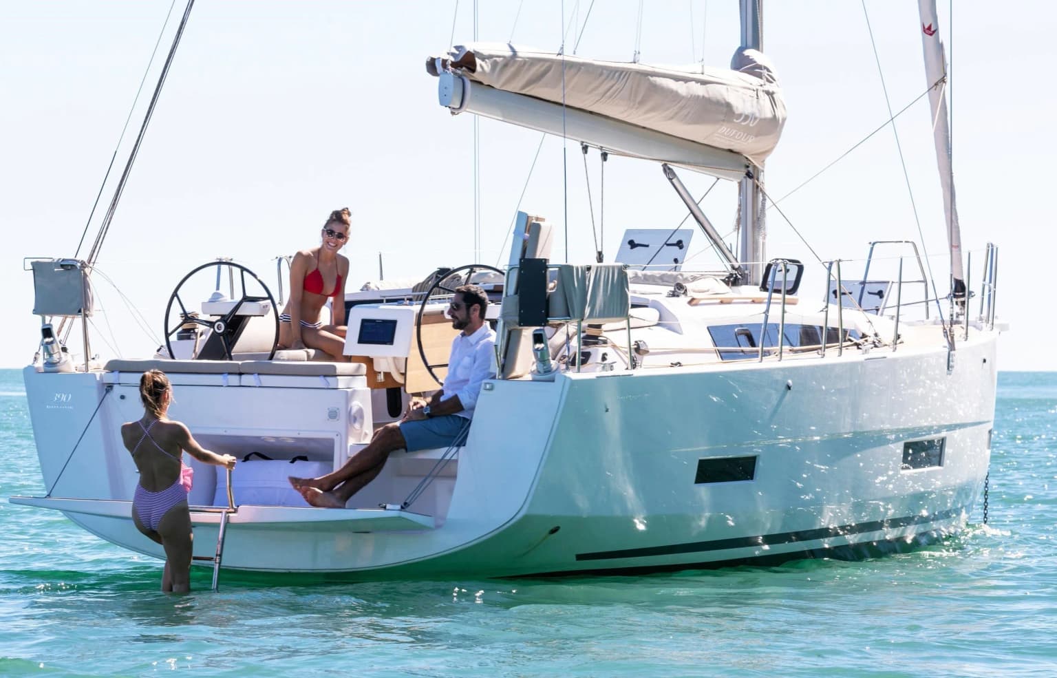 Lady D: Stylish 3-Cabin Sailing Escape - Fotoğraf 1