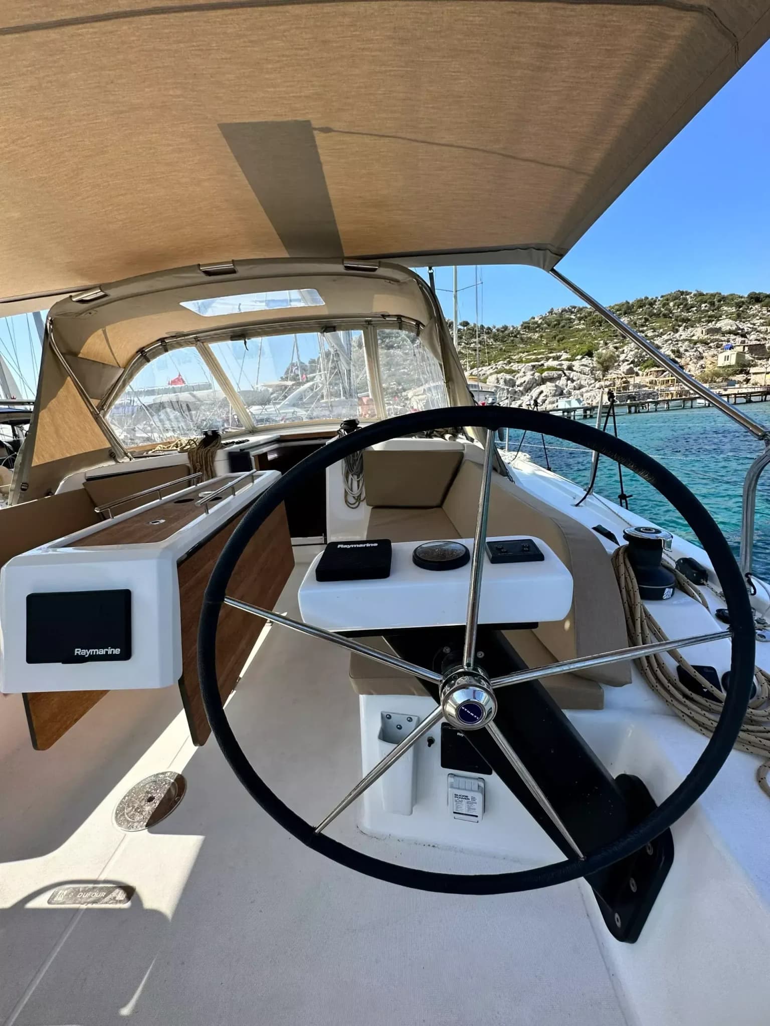 Dufour 390 'Lal' – Komfort & Stil in Marmaris - Fotoğraf 5