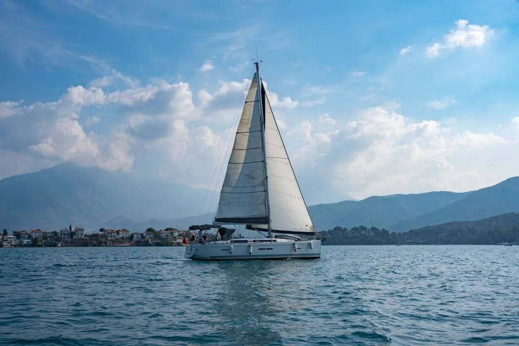 Daphne-S: Konforlu 3 Kabinli Yelken Keyfi - Fotoğraf 4