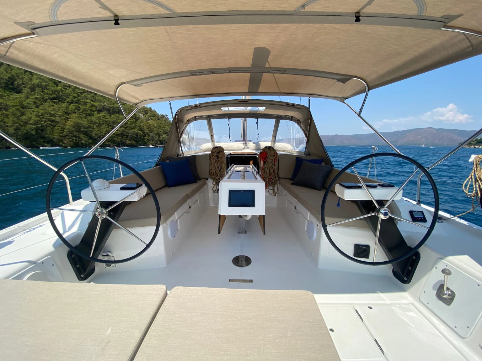 Sam's Wind: Stylish 3-Cabin Sailing Yacht - Fotoğraf 5
