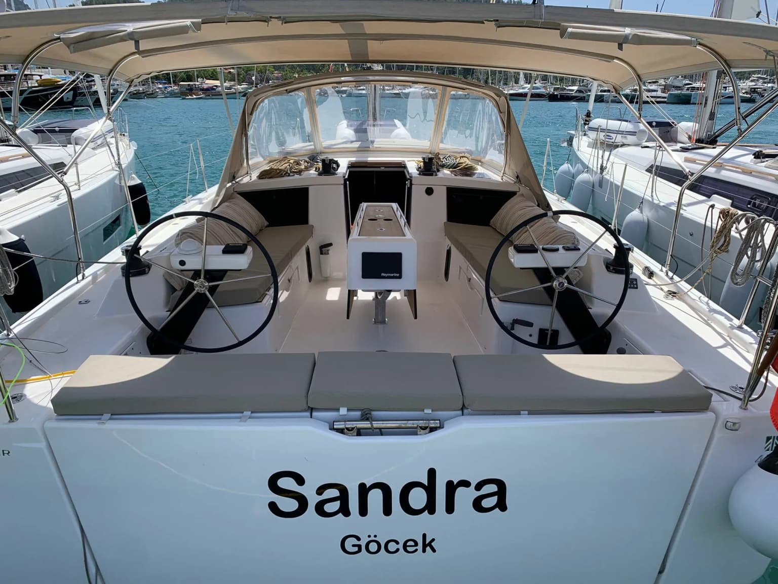 Sandra 430: Marmaris'te Konforlu Yelken Keyfi - Fotoğraf 5