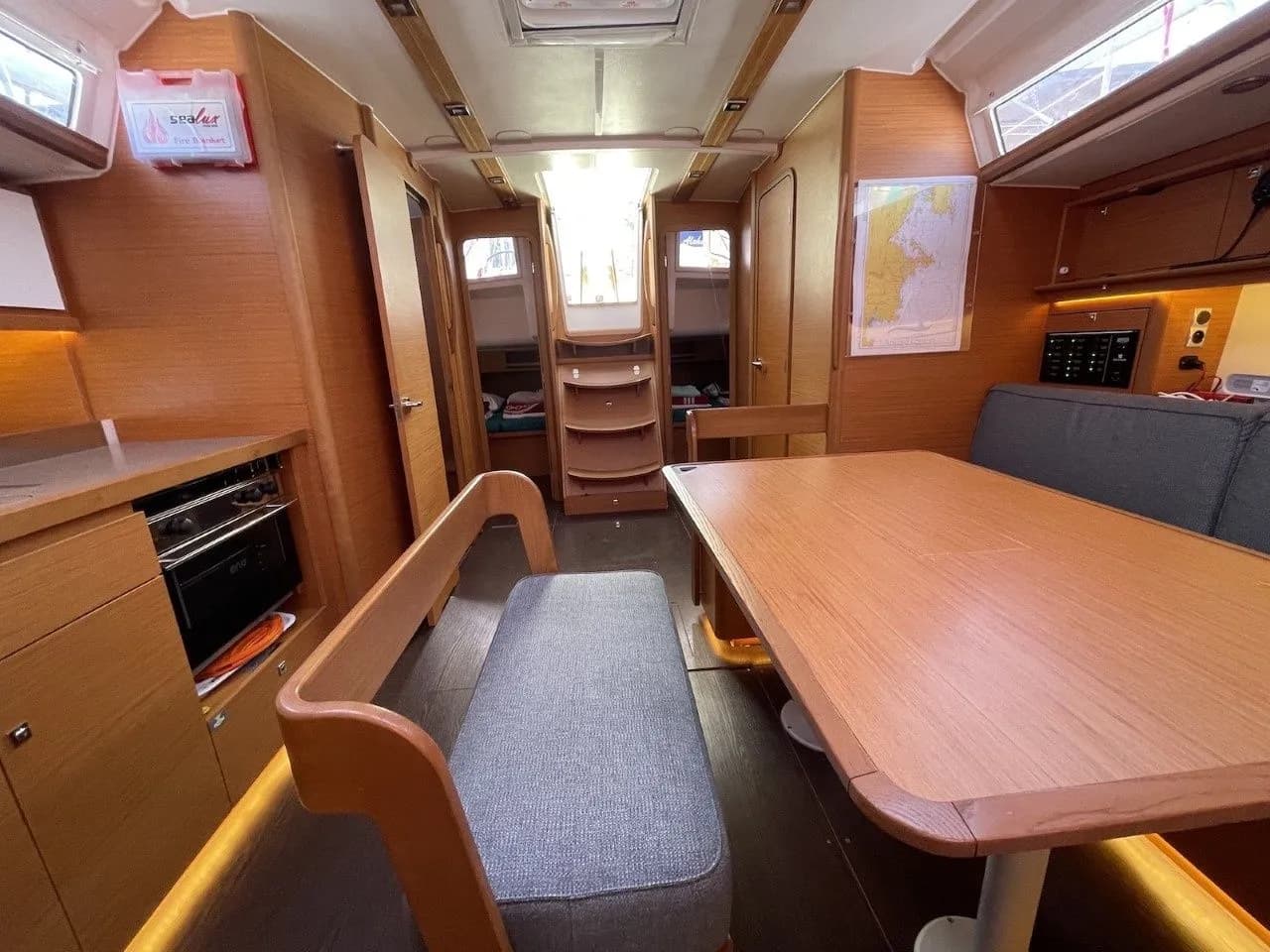 Sweet Dufour 430: Stylish Comfort & Adventure - Fotoğraf 3