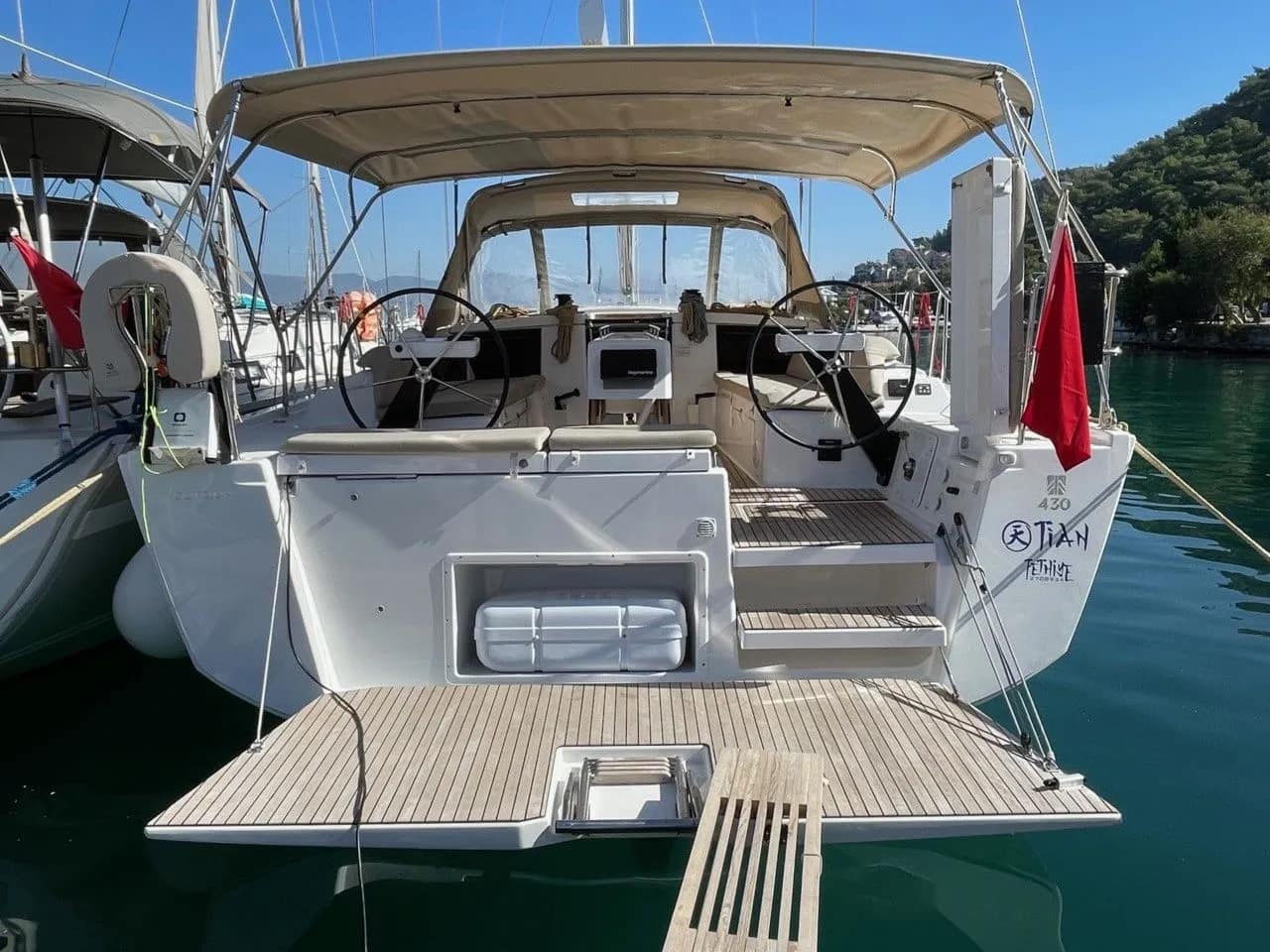 Dufour 430