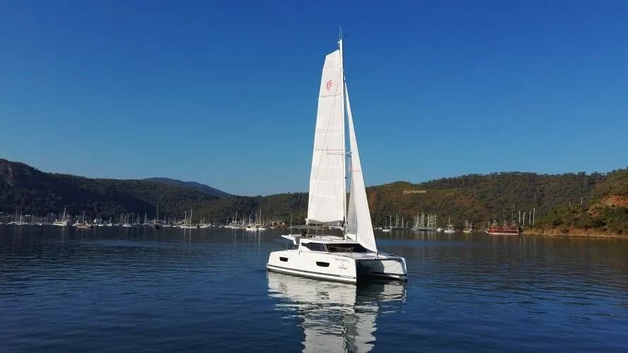 Blue Orion: Spacious 5-Cabin Catamaran Escape - Fotoğraf 1