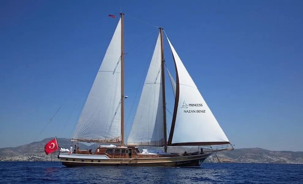 Charter a 31m Boat in Bodrum
