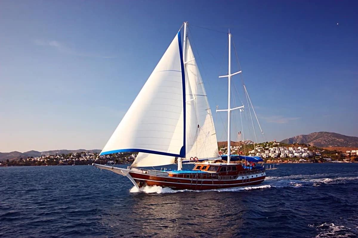Rent a 31.4m Boat in Bodrum