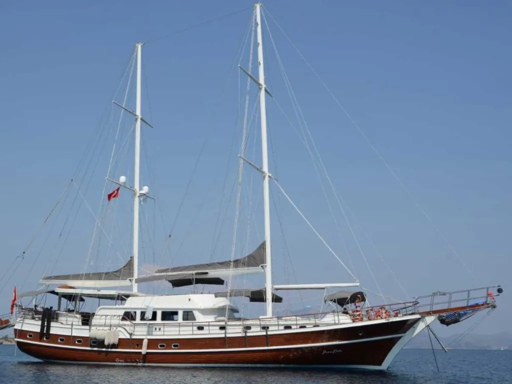 Rent a 32m Boat in Marmaris