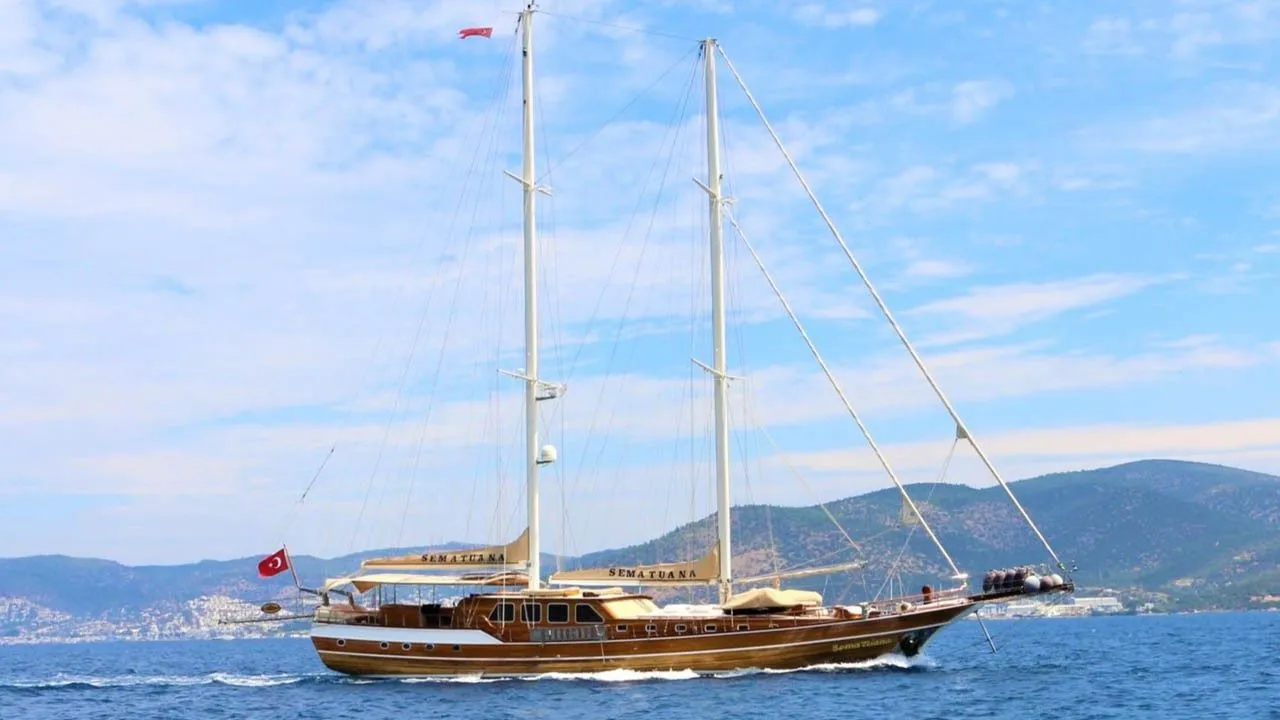Charter a 32m Boat in Bodrum