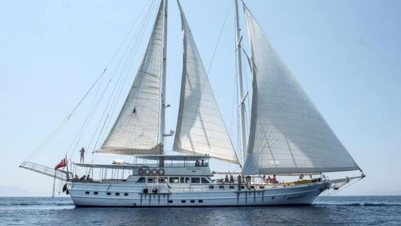 Aegean Clipper