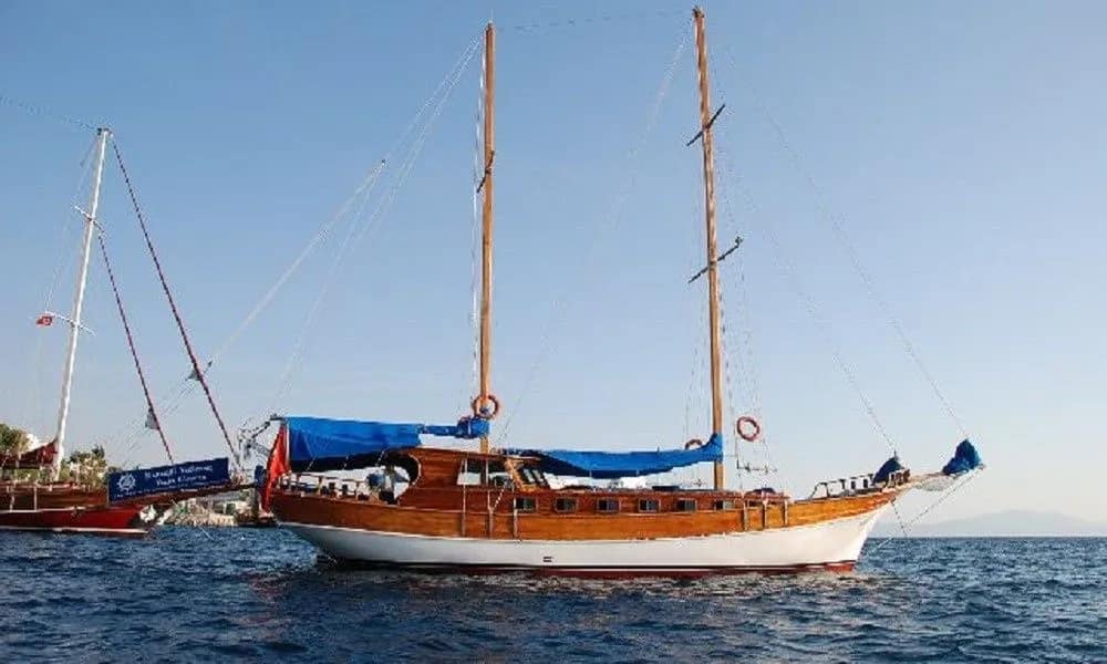 Explore Bodrum on a 15m Rental Boat