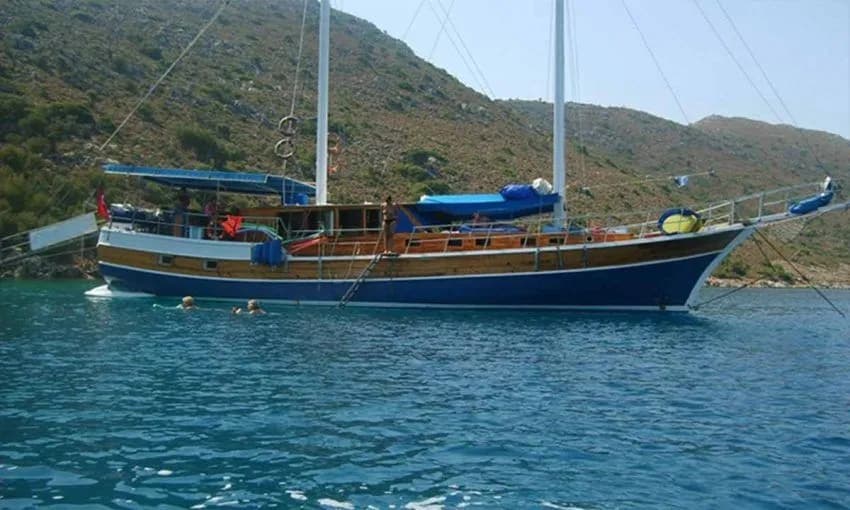 Ozgen Kaptan Gulet: Konfor ve Macera Bir Arada - Fotoğraf 1