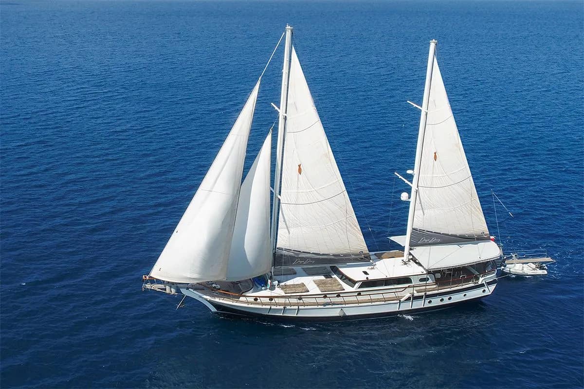 Rent a 24m 5 Cabin Gulet in Marmaris